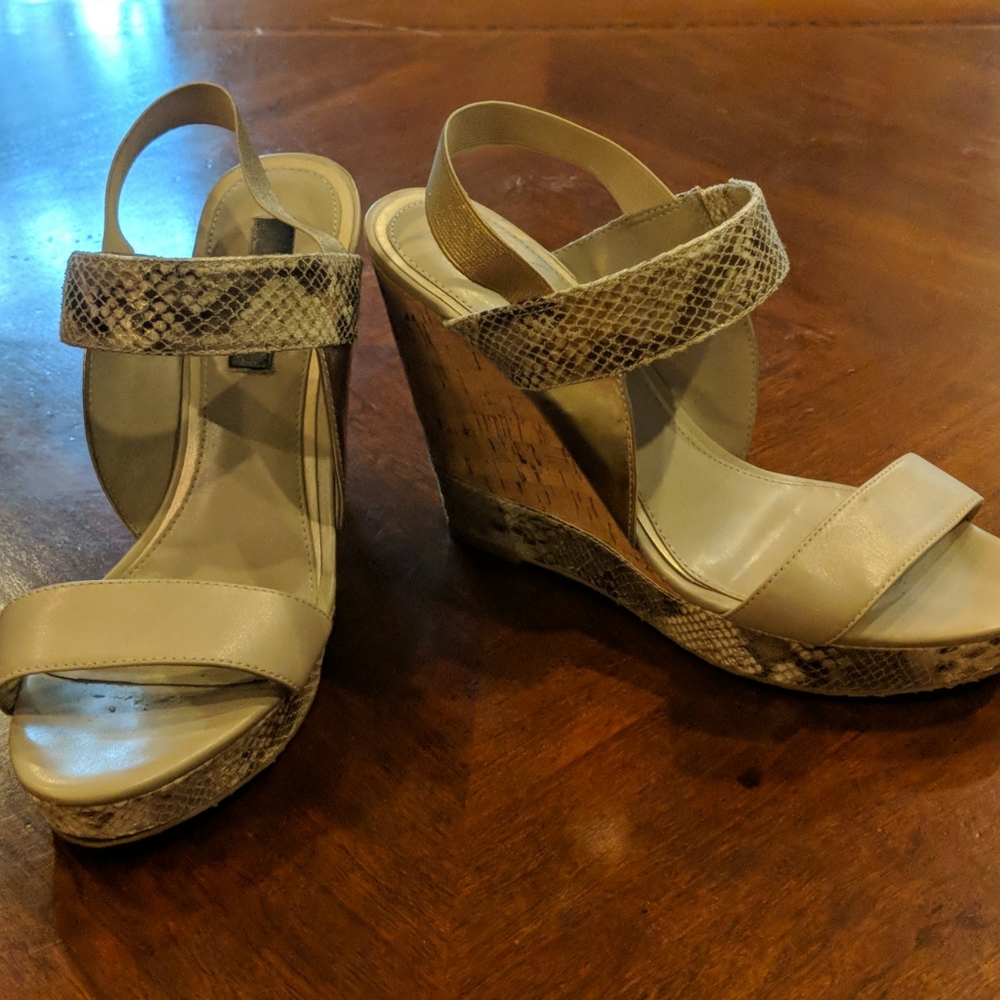 Women's shoes